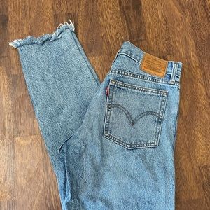Levi’s wedgie icon jeans